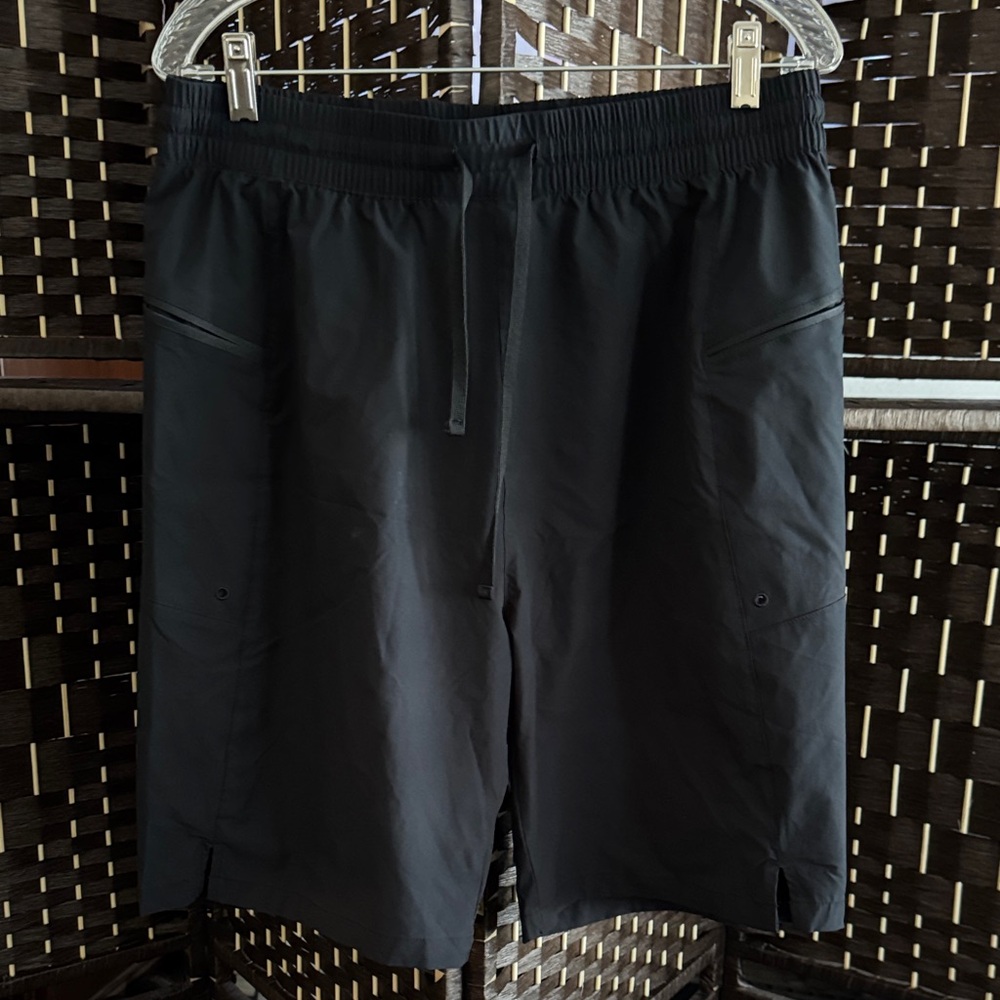 Men's Gradual Black Athletic Shorts Size L